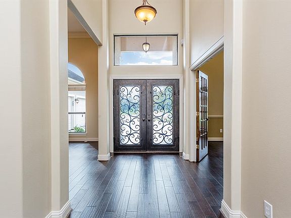 5th image of 4310 Wentworth Dr