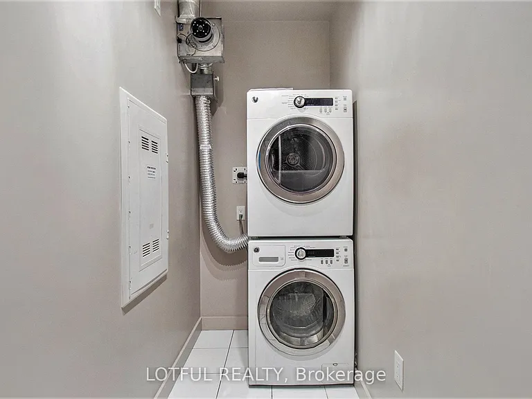 334 Gloucester St — Photo 11