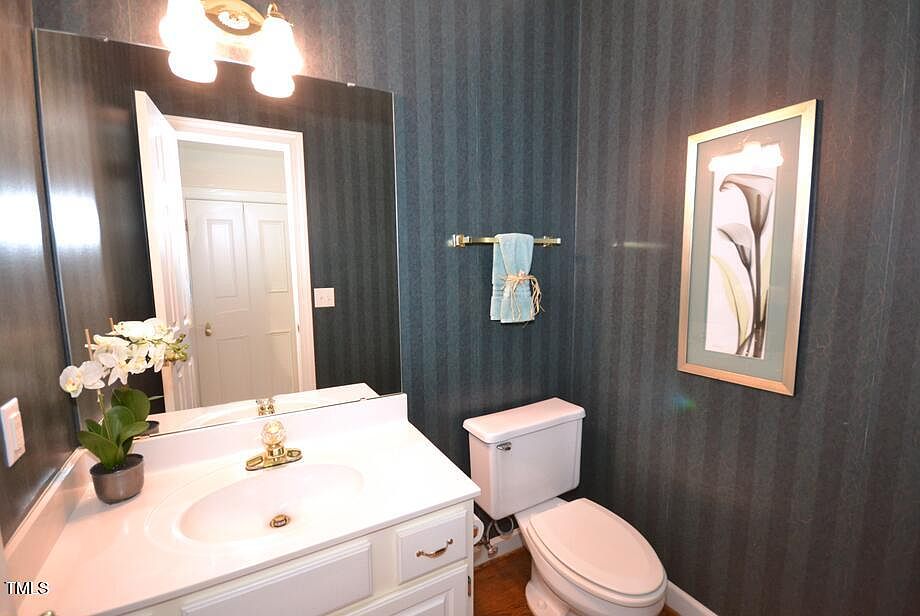1st image of 4401 Queenstown Ct