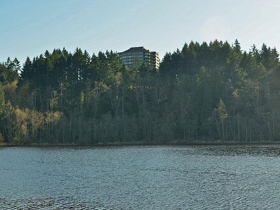 3rd image of 1910 Evergreen Park Dr SW APT 702