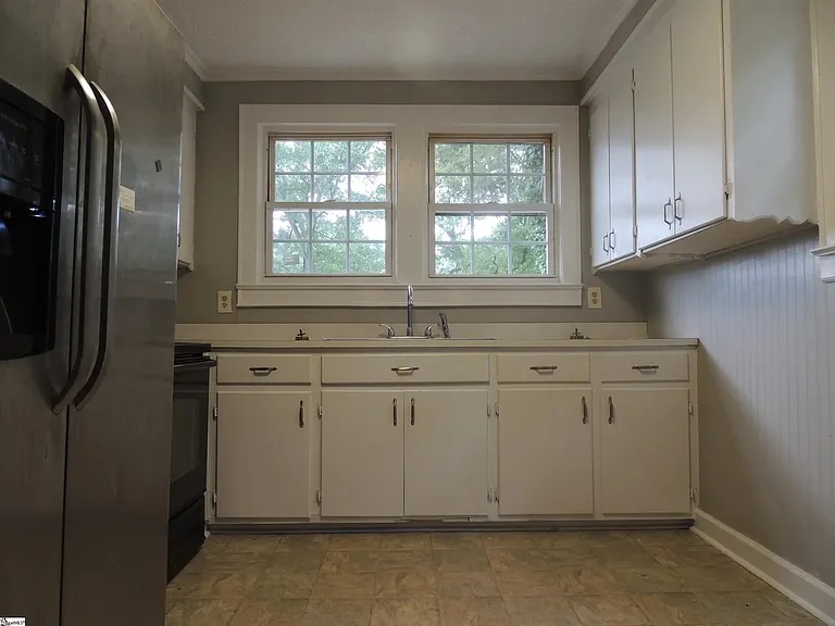 6 S Green St #B — Photo 15