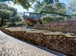47 Ardilla Rd, Orinda, CA 94563