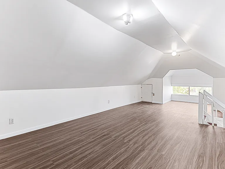 1076 N Rademacher St #1076 — Photo 17