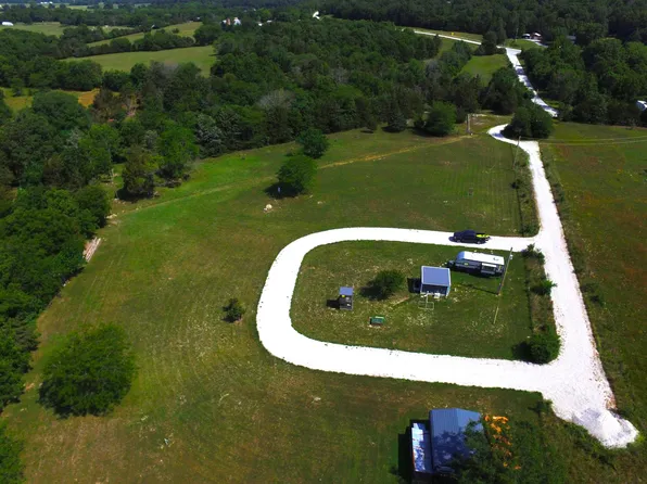 2618 E Farm Rd 22, Fair Grove, MO 65648