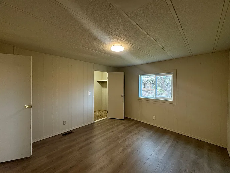 170 S Outlook Rd — Photo 7