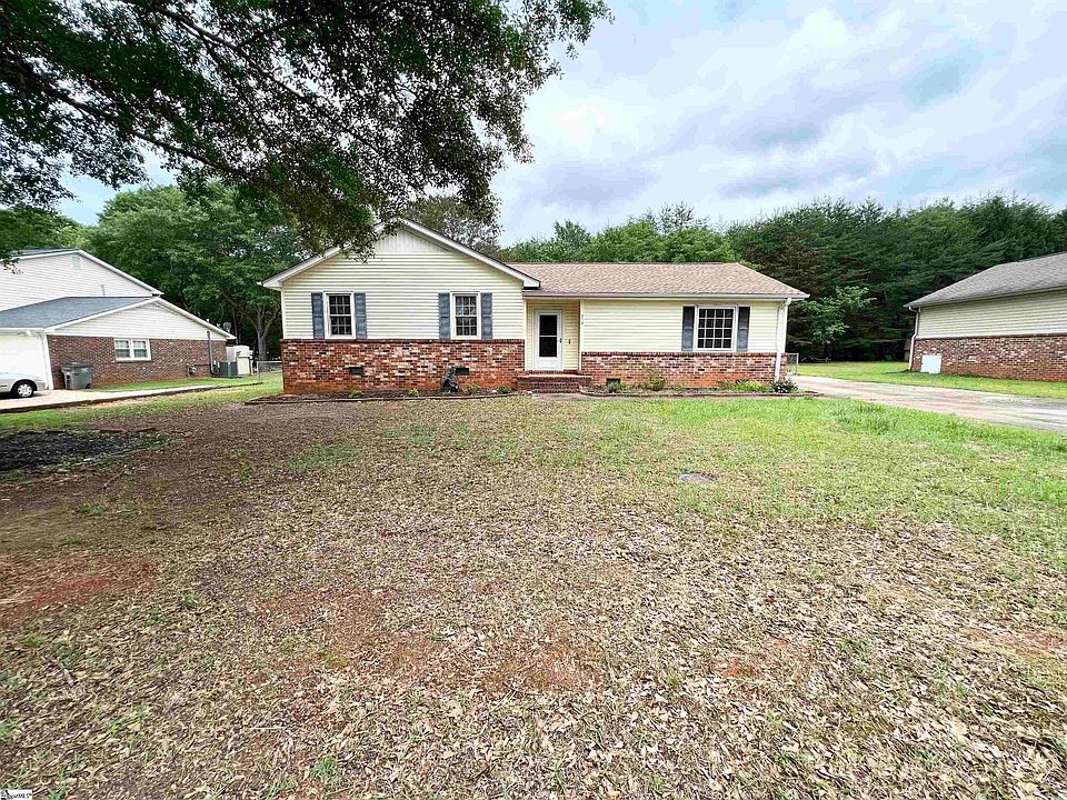 1st image of 318 Berea Forest Cir