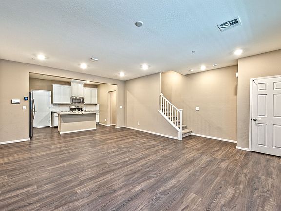 3rd image of 48 Lomita Heights Dr