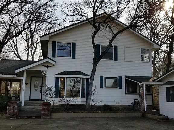 3rd image of 16515 River Heights Dr