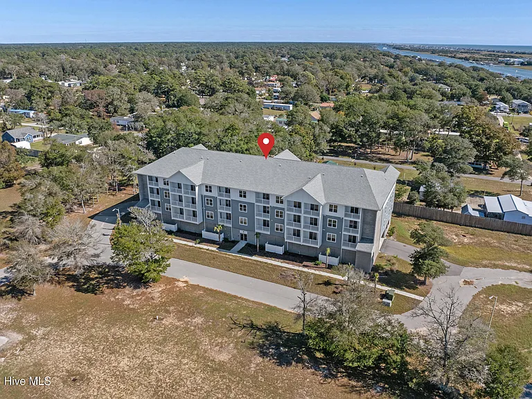 2272 Dolphin Shores Dr SW #203 — Photo 3