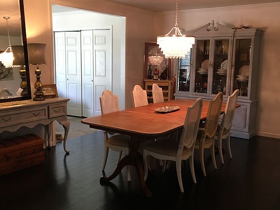 5th image of 1213 Jeanne St