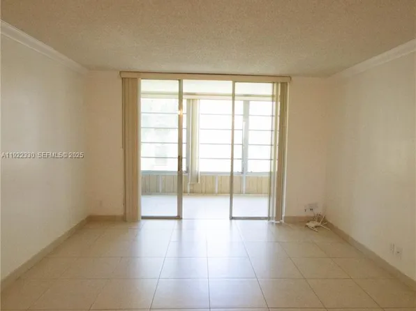 3000 NW 48th Ter APT 322, Fort Lauderdale, FL 33313