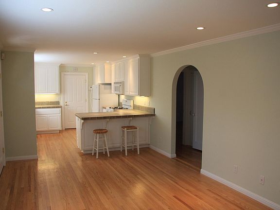 3rd image of 6767 Jefferson St