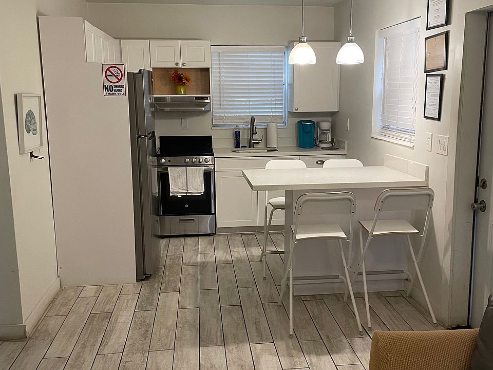 1st image of 1550 Argyle Dr #1