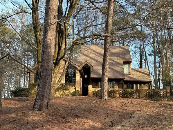 4200 Shire Ct NE, Roswell, GA 30075