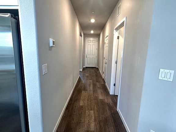 4th image of 4032 Gossamer St
