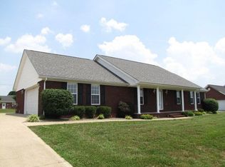 320 Hidden Loop Dr, Somerset, KY