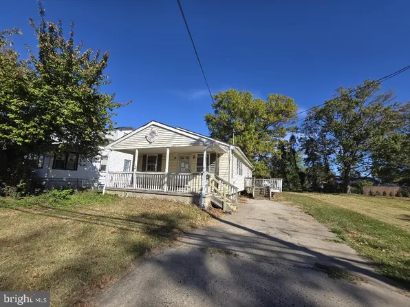 316 Newport Rd, West Bristol, PA 19007