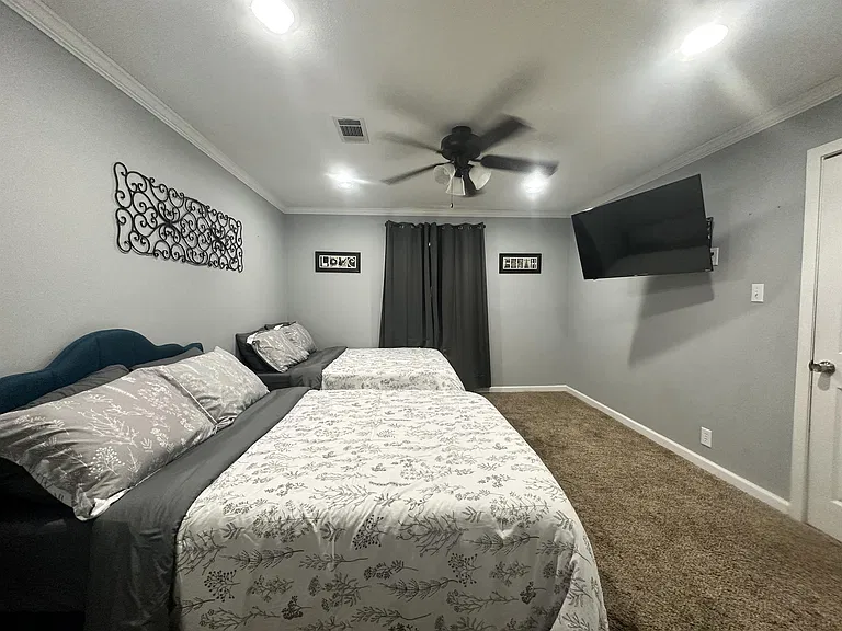 1513 Briarwood St — Photo 17