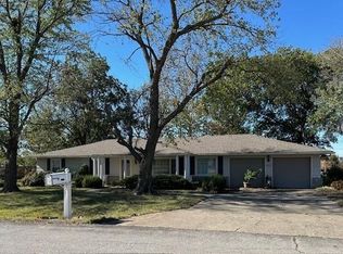 2219 Grand Ln, Independence, KS 67301