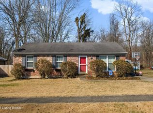 6811 Cedarwood Dr, Pewee Valley, KY 40056