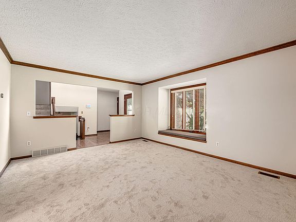 5th image of 2319 Sonnington Dr