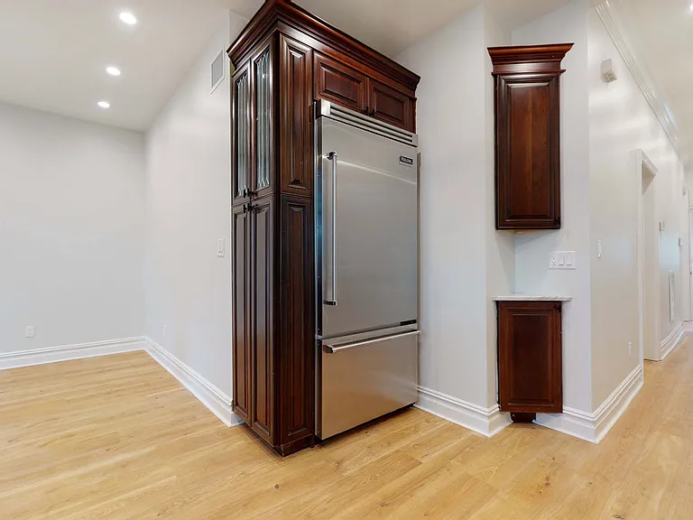 138 Shippen St #1 — Photo 6
