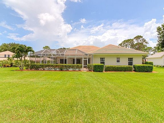2nd image of 5885 Glen Eagle Ln
