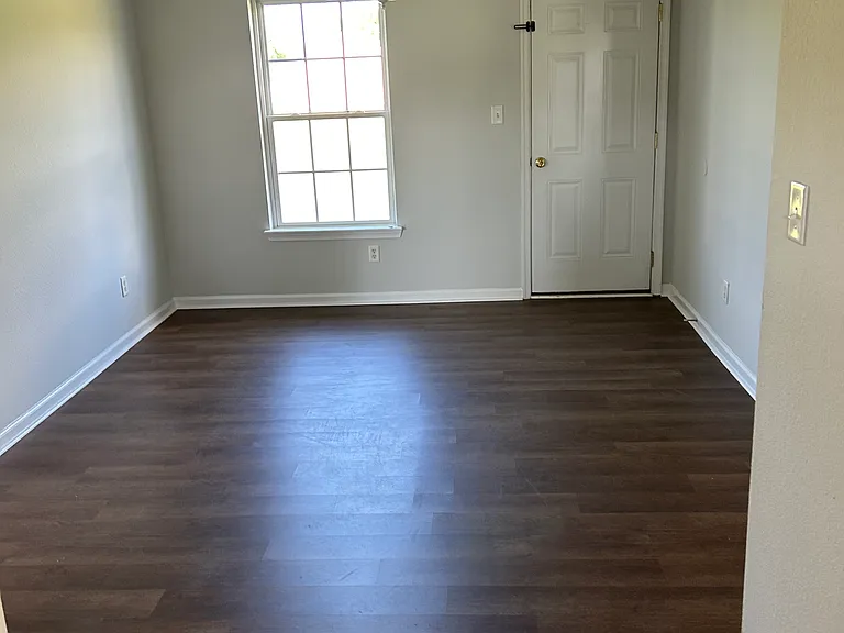 100 Cotton Ct — Photo 7