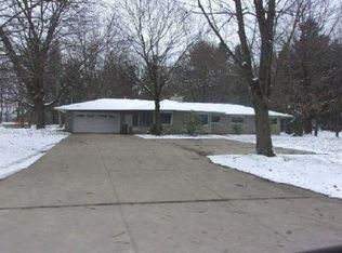 28985 Witt Lake Rd, Sturgis, MI 49091
