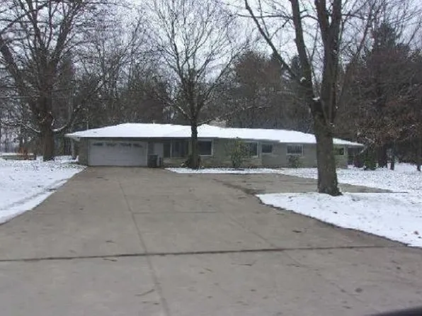 28985 Witt Lake Rd, Sturgis, MI 49091