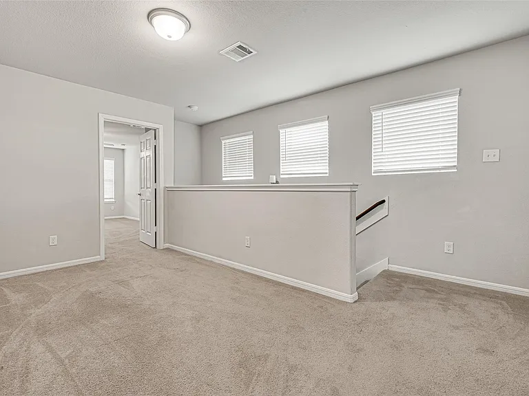 6518 Wenlock Dr — Photo 10