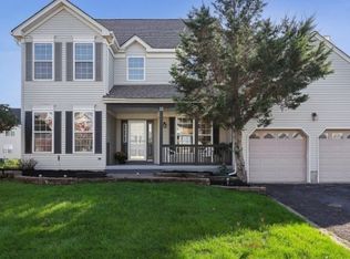 11 Bluebird Way, Raritan, NJ 08869