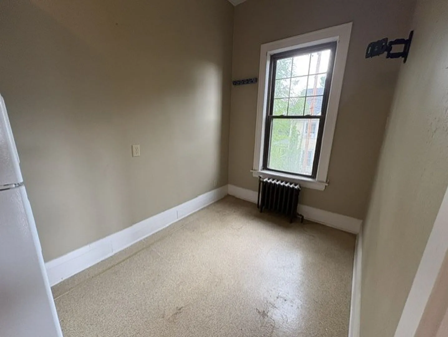 207 Myrtle Pl Akron Oh 44303 Mfh8 .Pw .T1 — Photo 4