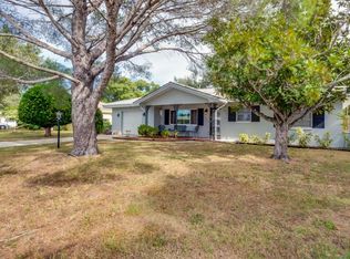 8935 109th St, Seminole, FL 33772