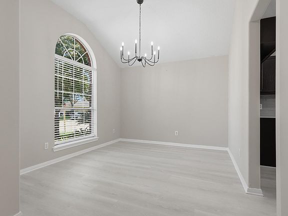 3rd image of 17003 Analisa Cir