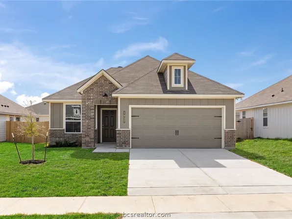 1937 Chief St, Bryan, TX 77807