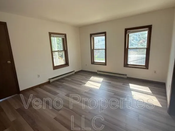 2-4 Russell St #2A, Ballston Spa, NY 12020
