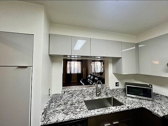 5th image of 30 Daniels St APT 108