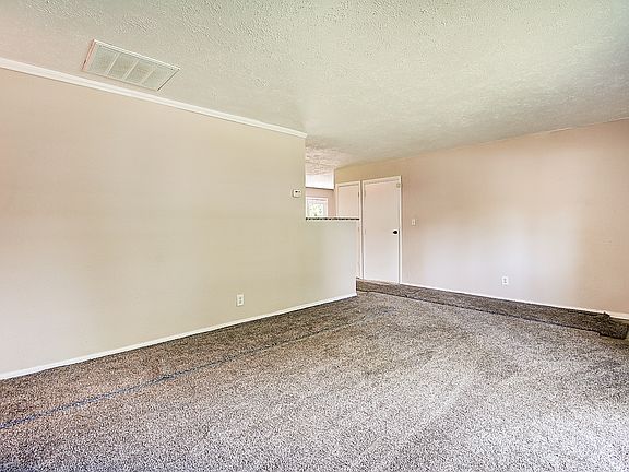 3rd image of 3615 Ireland Dr