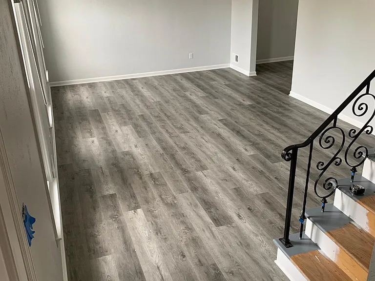 1st living room very spacious open and bright.