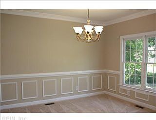 4th image of 425 Alderwood Dr