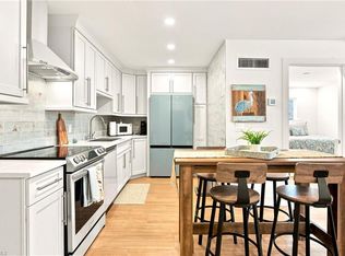 780 10th Ave S APT 1, Naples, FL 34102