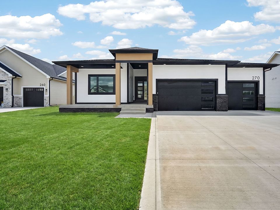 1st image of 270 NW Copperleaf Ct
