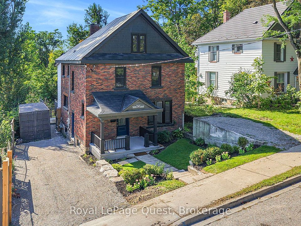 1st image of 109 Brant St E