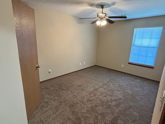 5th image of 1202 SW Quartz Rd