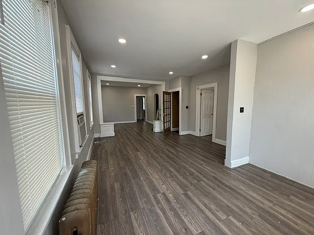 3 bed, 1500 sqft, $2,400 — Photo 3