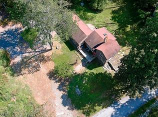 57 Steenykill Rd, Montague, NJ 07827