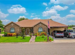 1932 River Bend Dr, Mission, TX 78572