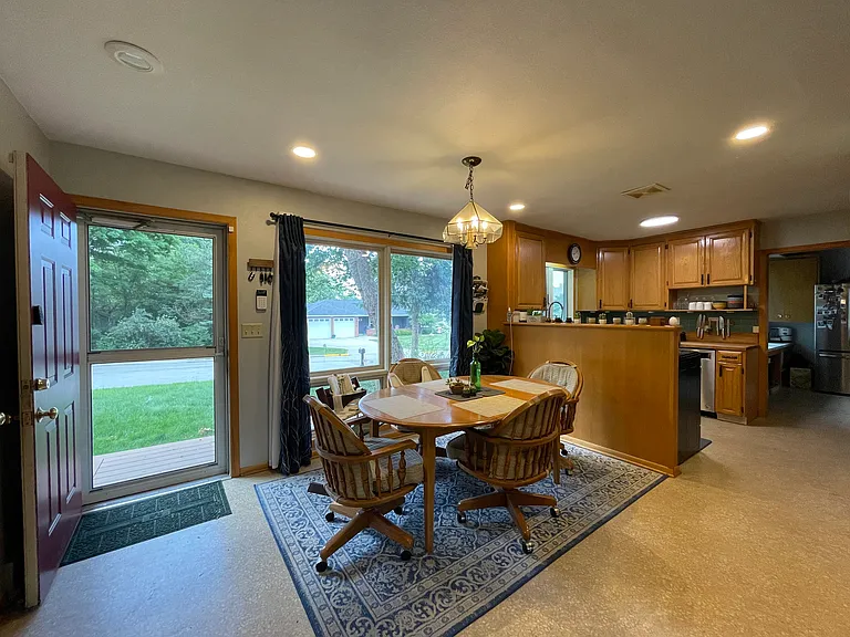 2018 Greenbriar Cir — Photo 1