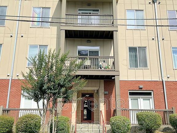 3rd image of 863 Flynn St APT 306